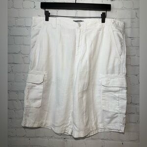 Apt.9 size 36 white linen cargo shorts